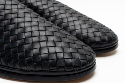 Revolusi Loafers di SS26: Dari Bottega Veneta hingga Zara, Mengapa Model Ini Wajib Ada di Lemari Anda